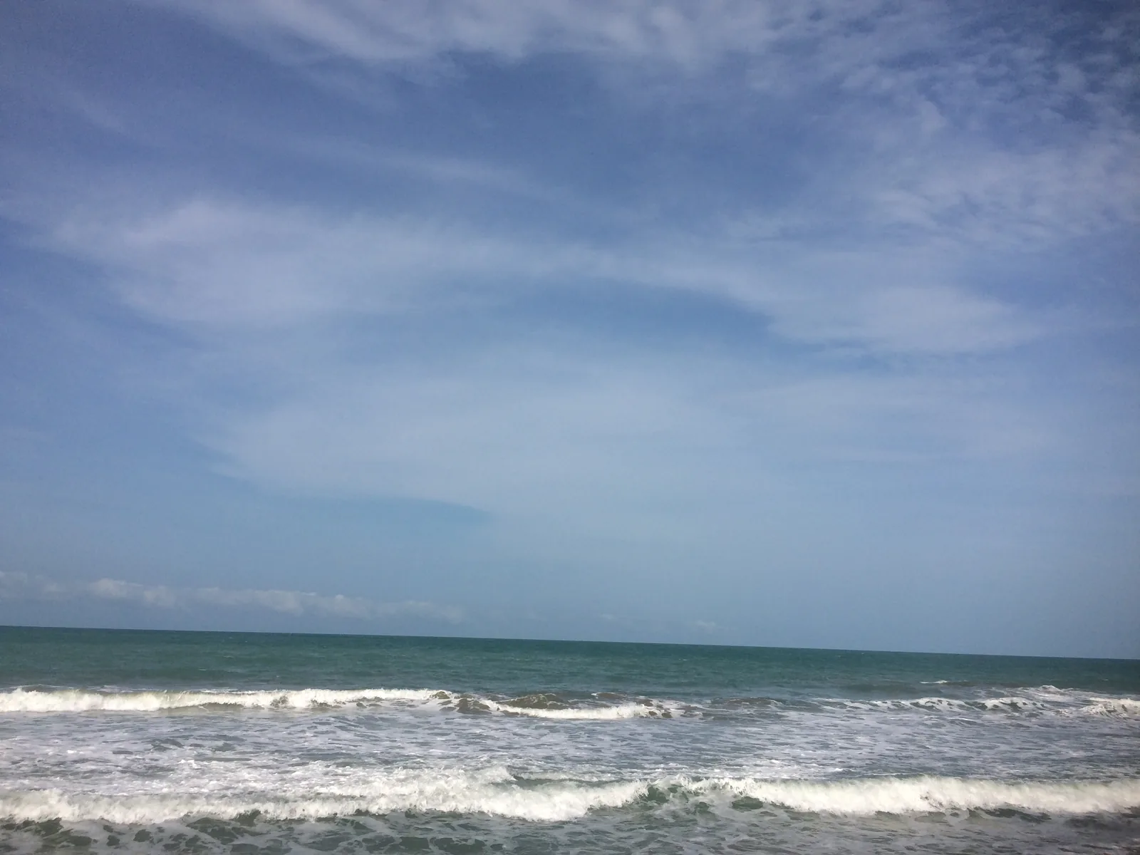 Dhanushkodi is on the way to Rameshwaram Temple, Tamil Nadu. You can experience the serenity of the place. Both Bay of Bengal and Indian ocean have joined at th